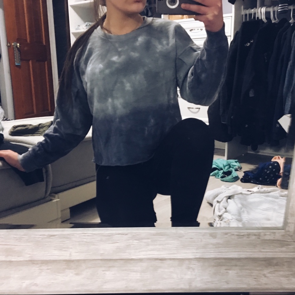 CROPPED LONG SLEEVE TIE DYE LONG SLEEVE